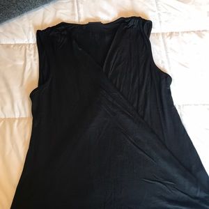 Faux-wrap tank